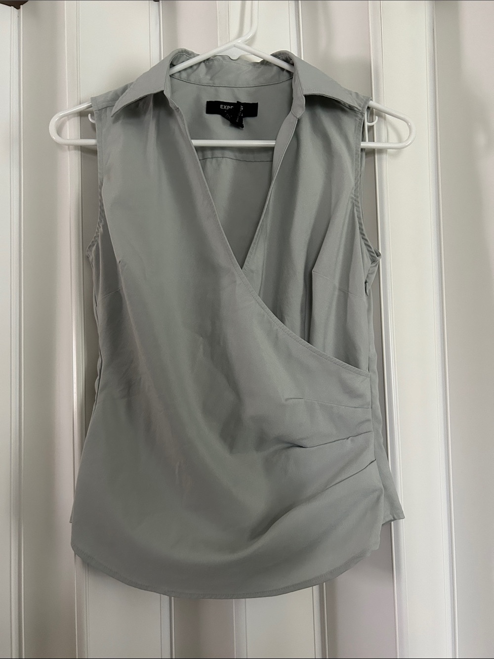 EXPRESS Light Sage Green Gray Sleeveless Faux Wrap Blouse Style 11385 - Size 4